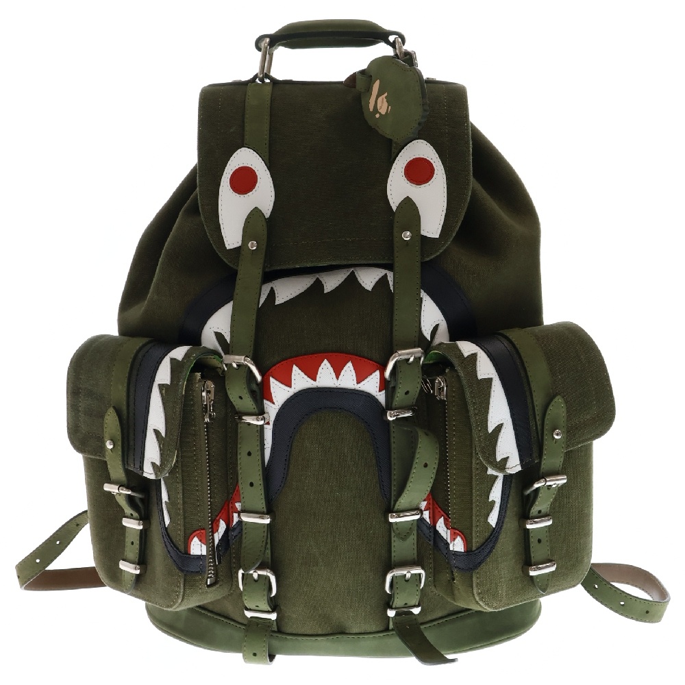 RM × APE FIELD PACK シャーク フィールドパック バックパック カーキ アベイシングエイプ RE-AP-KH-00-00-005 Bランク