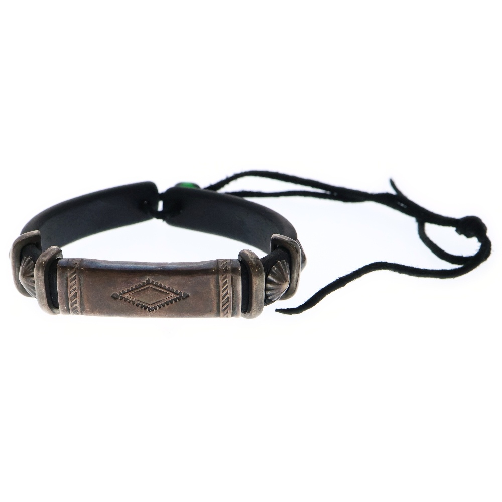 アポロコンチョ付き Wカンブレス シルバー/ブラック Bランク