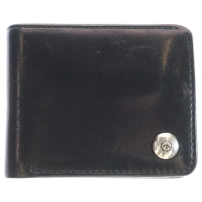 刻印コンチョ付き 二つ折り札入れ ブラック 財布 Bランク