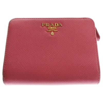 サフィアーノ ロゴプレート 二つ折り ジッパー付き レザー コンパクトウォレット ピンク Cランク