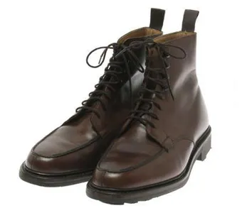 レースアップレザーブーツ