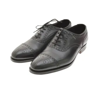 ウイングチップドレスシューズ